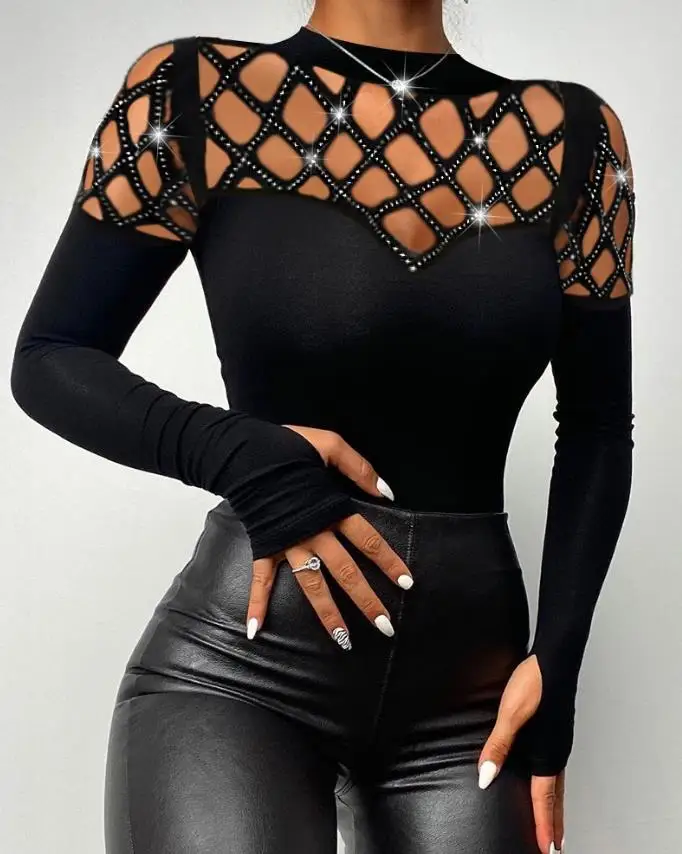 

Fashion Summer T-Shirt 2024 Rhinestone Hollow Out Cold Shoulder Top Fashionable Off Shoulder Hot Diamond Long Sleeved Top