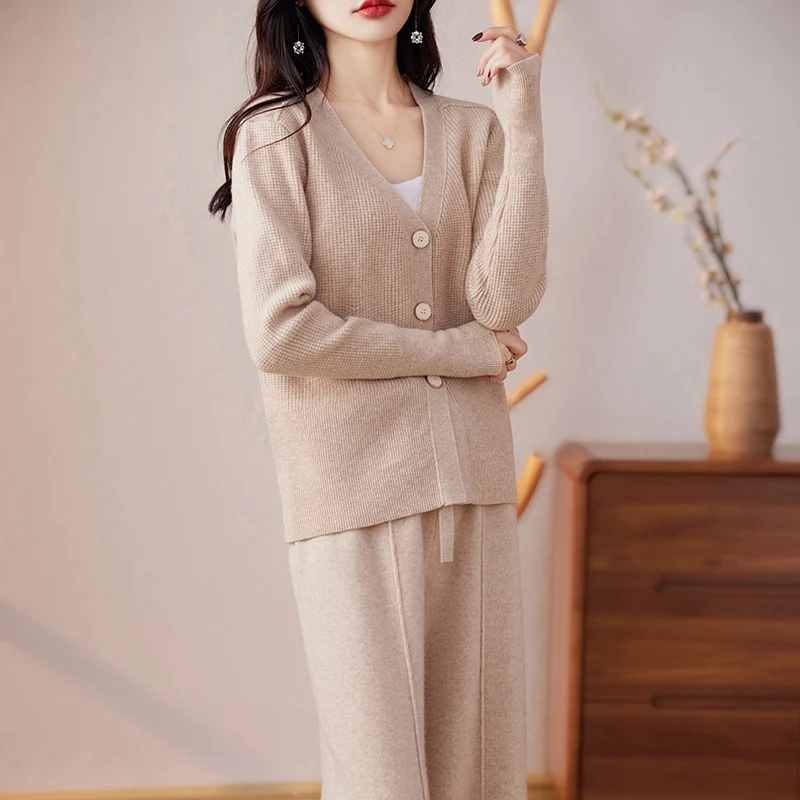 New 100% Merino wool knitted suit in autumn and winter Women's V-neck solid color cardigan Korean wide-leg pants two-piece suit