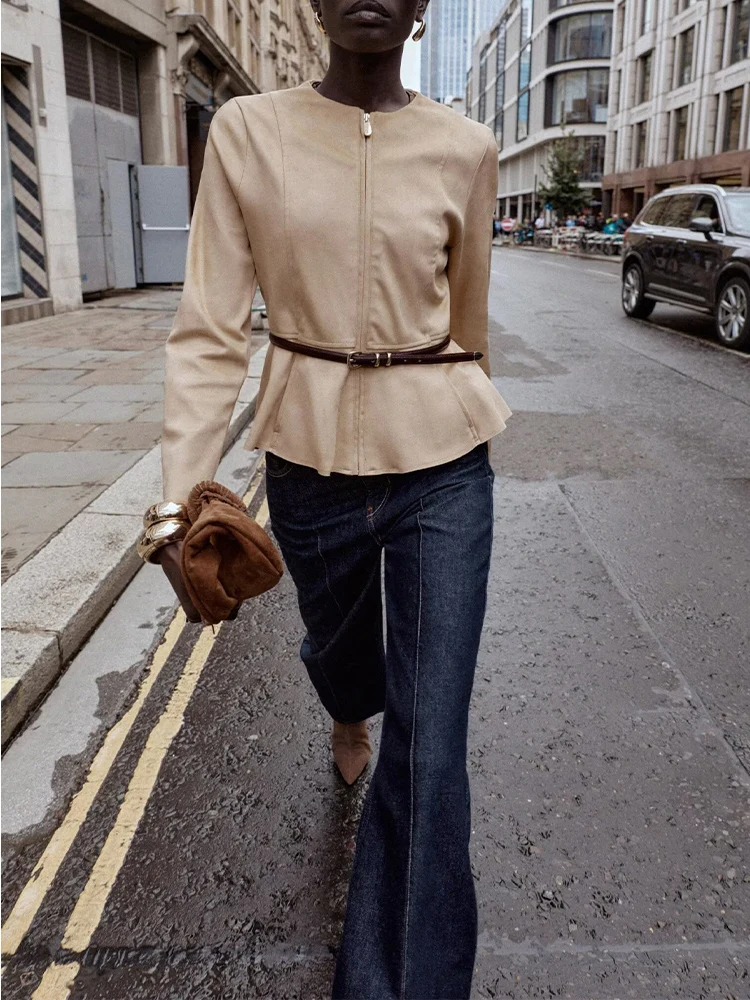 

Новая женская мода в европейском стиле, универсальный темперамент с поясом, замшевая кожаная короткая юбка, куртка