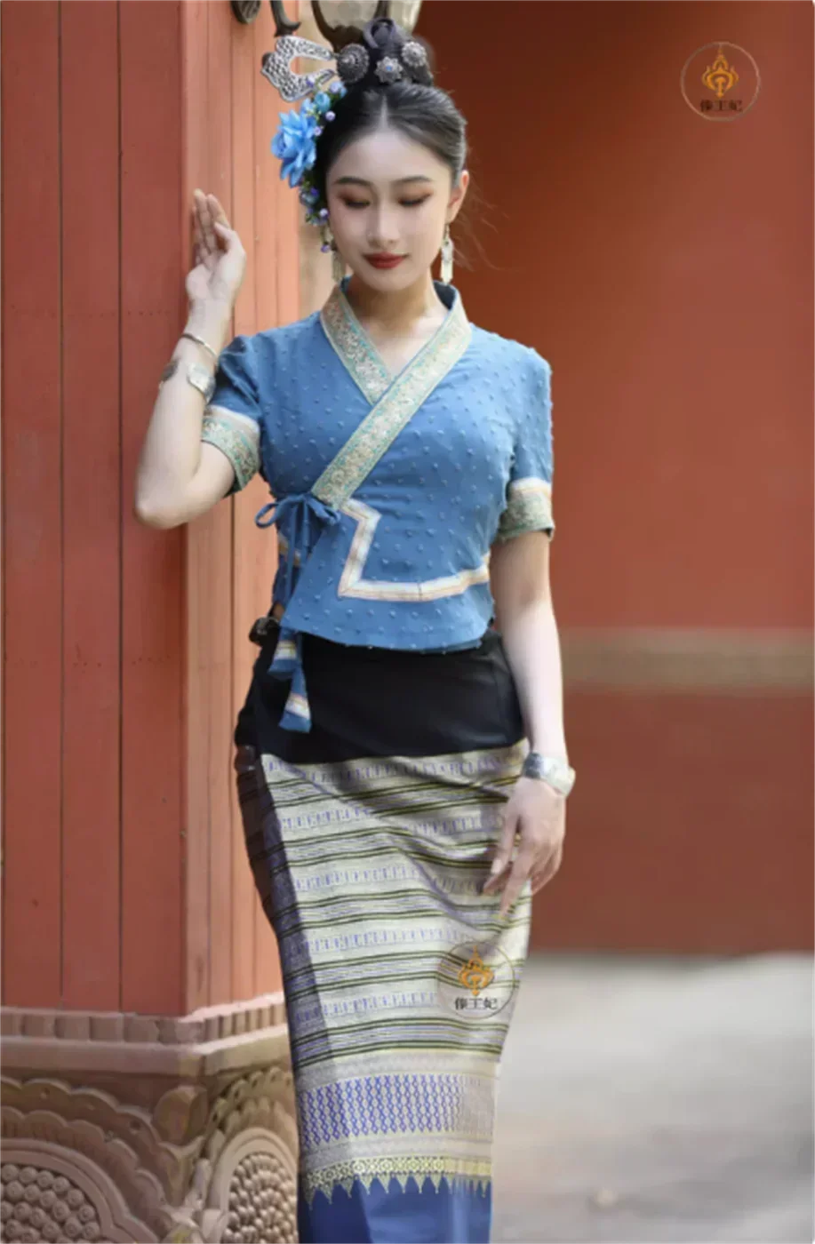 Dai traditional clothing, simple and slim fit, slightly elastic short sleeved tube skirt, breathable in spring and summer