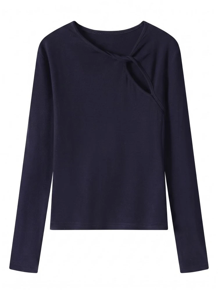 Koreanischer Stil Damen Herbst T-Shirt mit gedrehtem Ausschnitt, langen Ärmeln, schrägem Halsausschnitt, schmal geschnitten, gerippt, elegant, lässig, zum Überziehen geeignet. – Detail 3