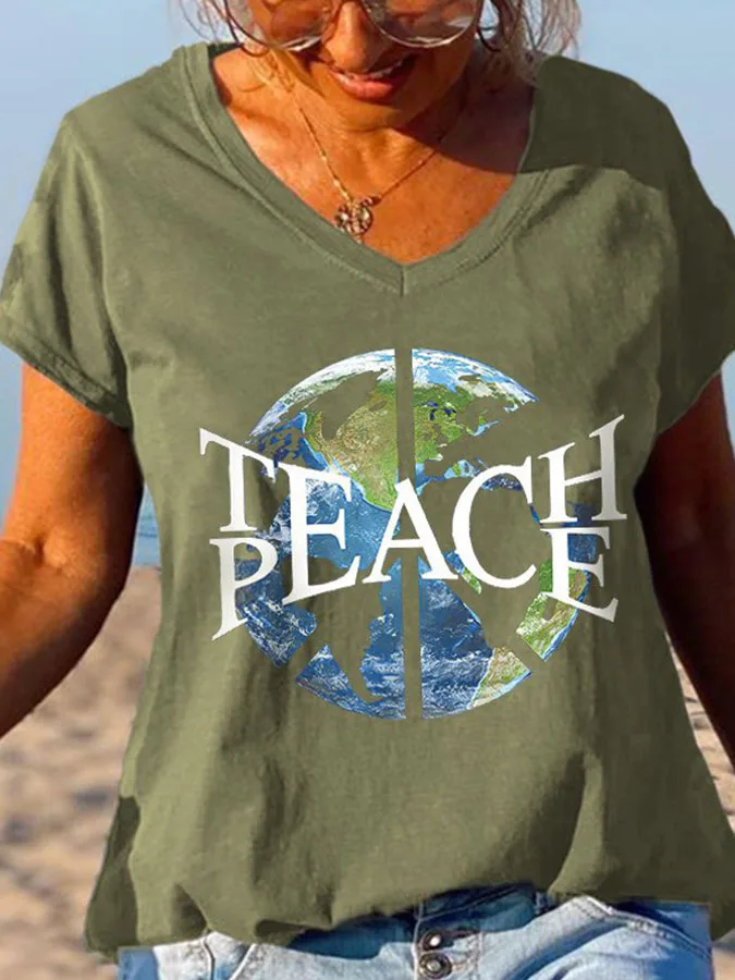 ilstile Women's Teach Peace Earth Sign T-Shirt Hippie World Peace Print V-Neck Short Sleeve Loose Fit Casual Summer Top