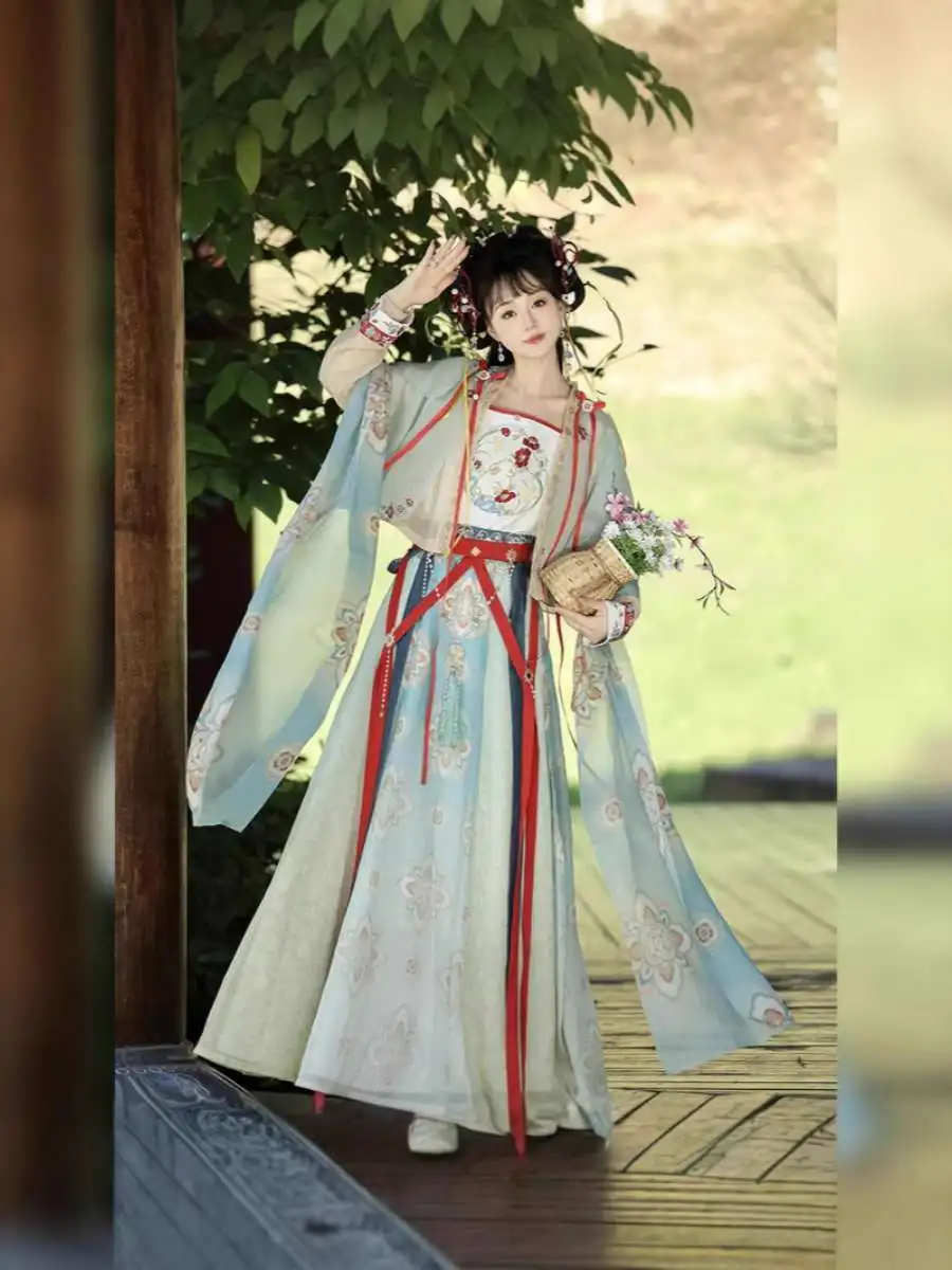

Ele Ancient Chinese Costume Women's Waist-Length Hanfu Skirt by Ling Miao Miao in Collaboration with Yong Ye Miao Yan