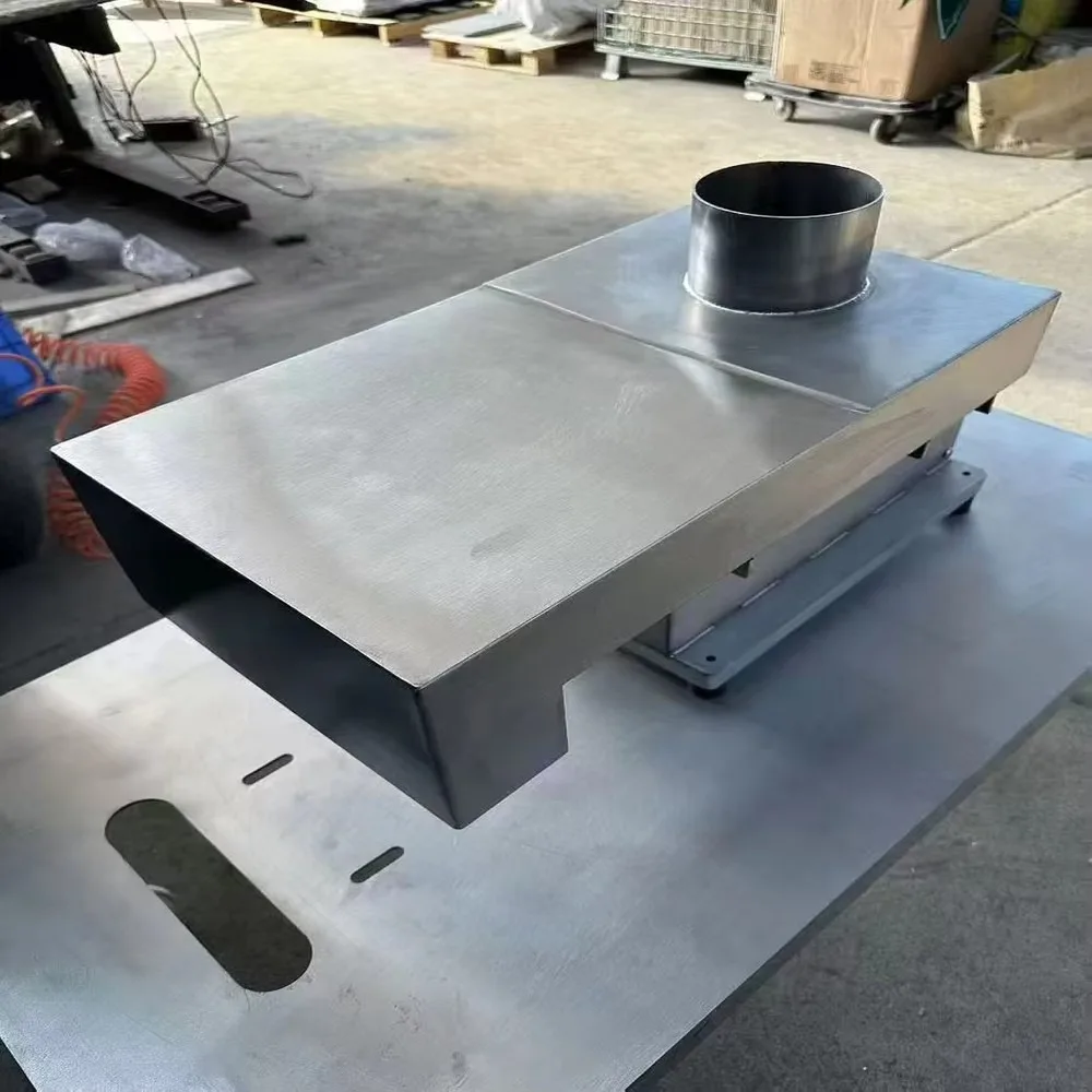 Rectangular Fully Enclosed Vibrating Feeder Raised Bowl Deepened Outlet for Powder Granule Materials 60KW Industrial