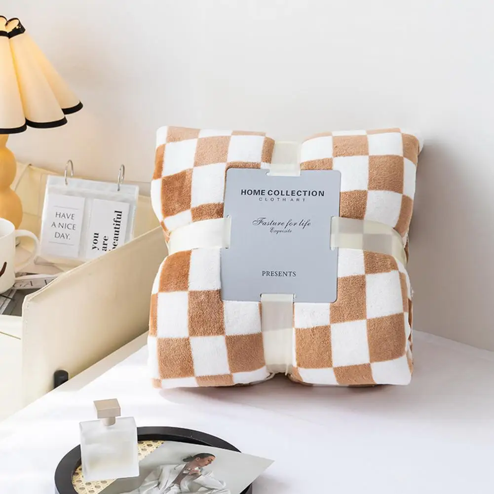 Warm Blanket Lightweight Flannel Blanket Checkerboard Design Office Dorm Home Warm Air Conditioner Throw Blanket Coldproof