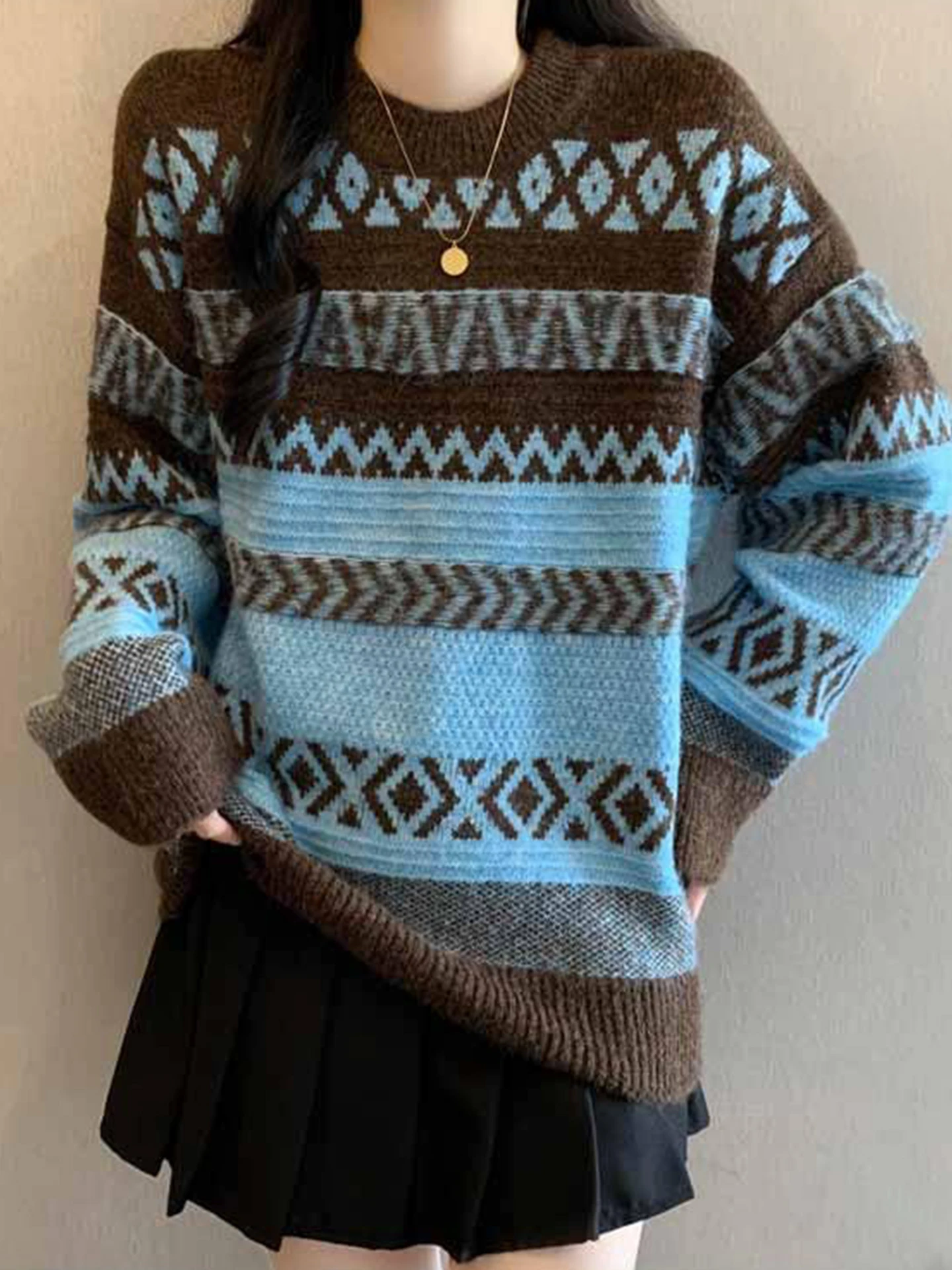 

Корейский ретро-свитер с ромбовидным узором Fair Isle, вязаный, женский, осенне-зимний, больших размеров, свободного кроя, утепленный, с вышивкой, повседневный