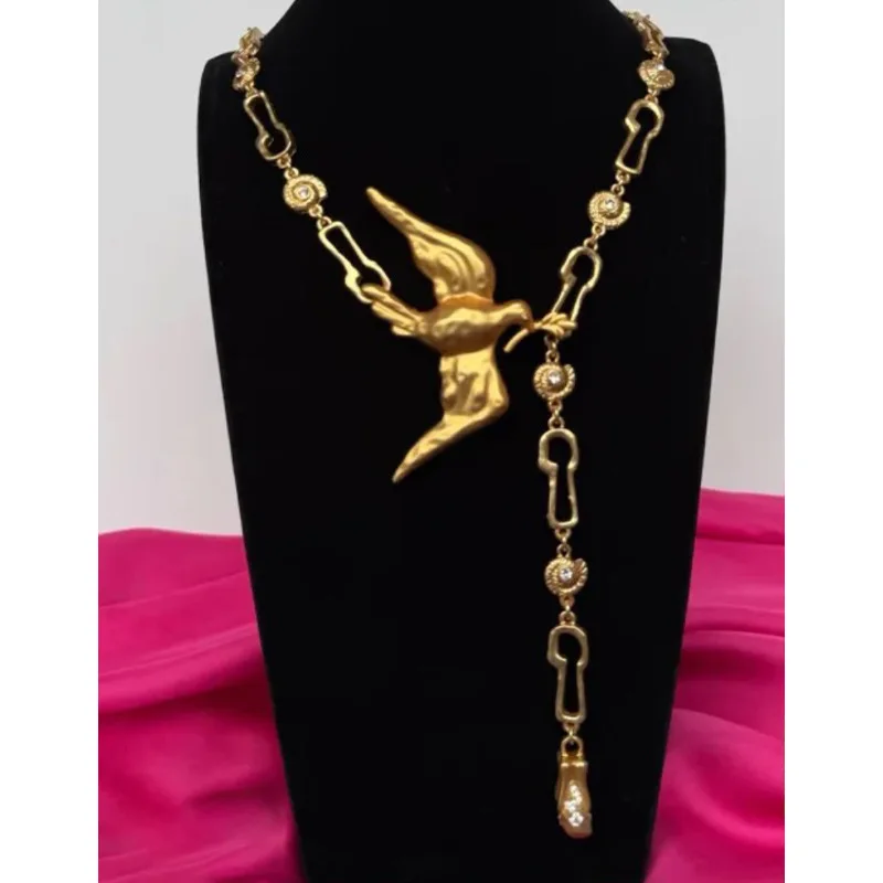 

2025Luxury High Quality Alloy Peace Bird Long Chain Necklace Women Fashion Jewelry Birthday Party Dress Necklace Accessories