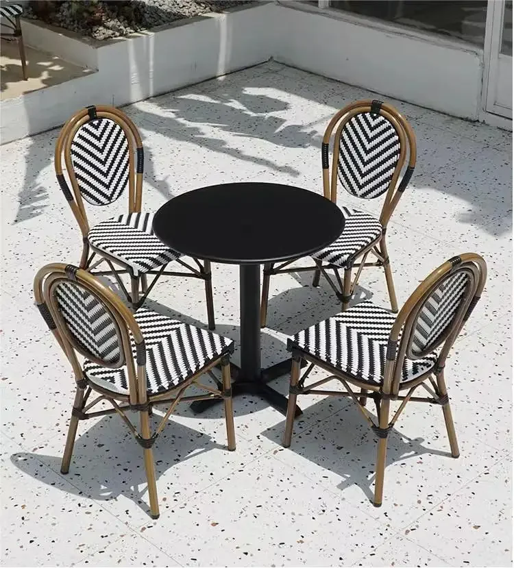 

A Outdoor waterproof garden dining room furniture PE rattan table and 4-seat chair set, aluminum/iron frame
