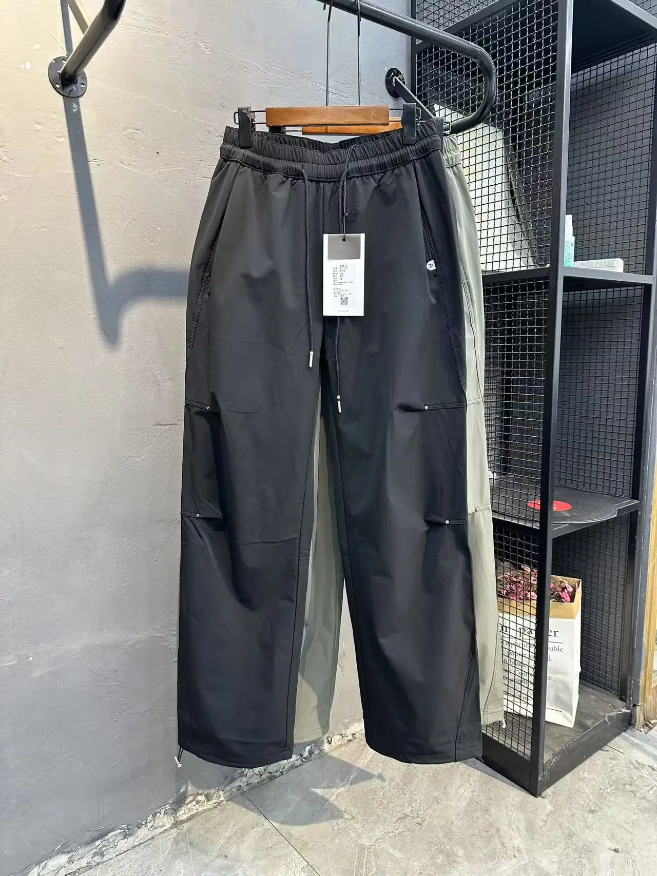 

Модные мужские повседневные брюки с подкладкой на бретельках, свободные прямые плиссированные брюки для спецодежды, удобные брюки из полиэфирного волокна