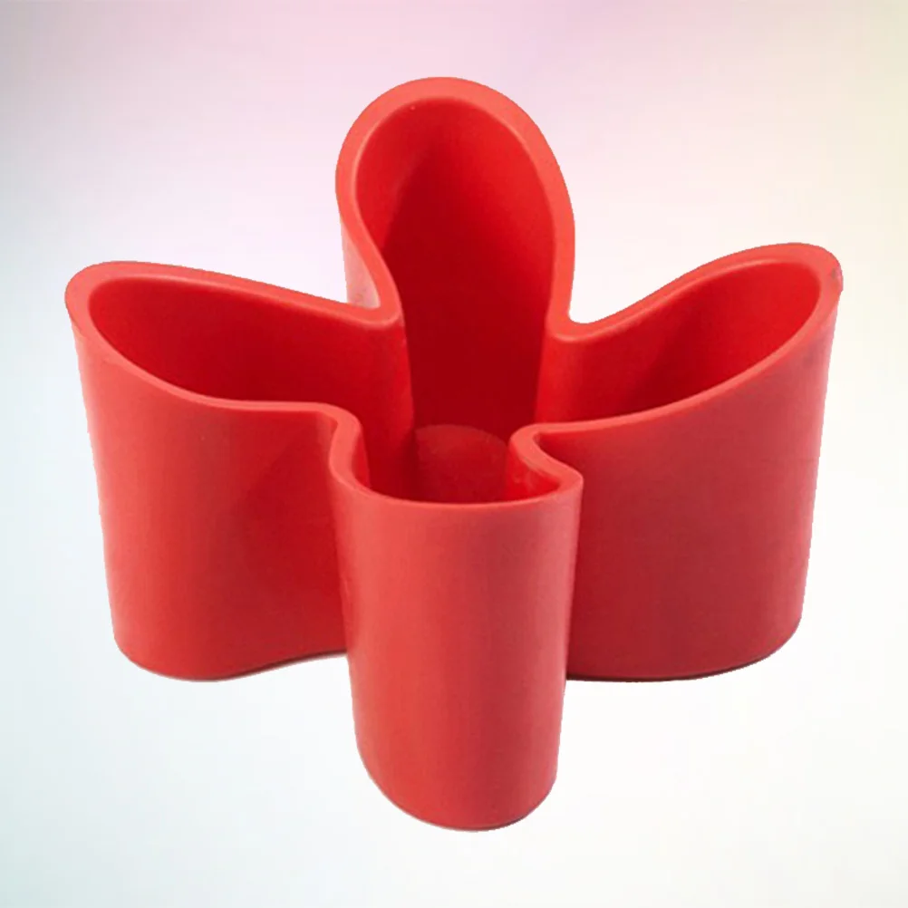 

Plastic Desktop Organizer 4 Compartments Stationery Makeup Keys Remote Storage Box Four-Leaf Clover Shaped Red