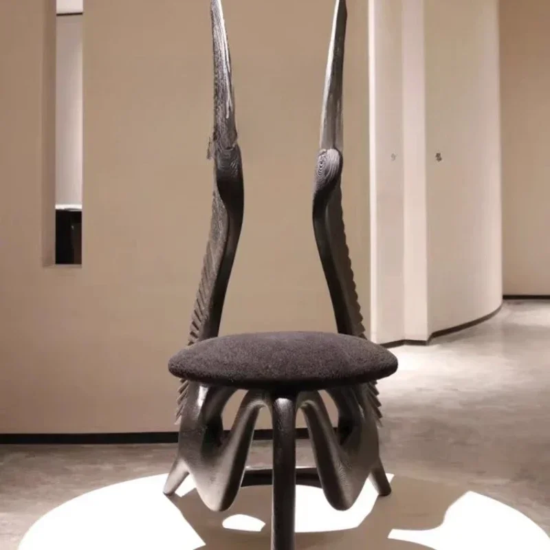 

Medieval solid wood art angel seat exhibition hall model room designer back chair wabi sandy wind villa single chair