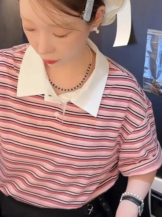 

Retro Striped ort Sve T-irt Women's Summer New Chic Loose Design Sense Faionable Age Reduction All-match Top