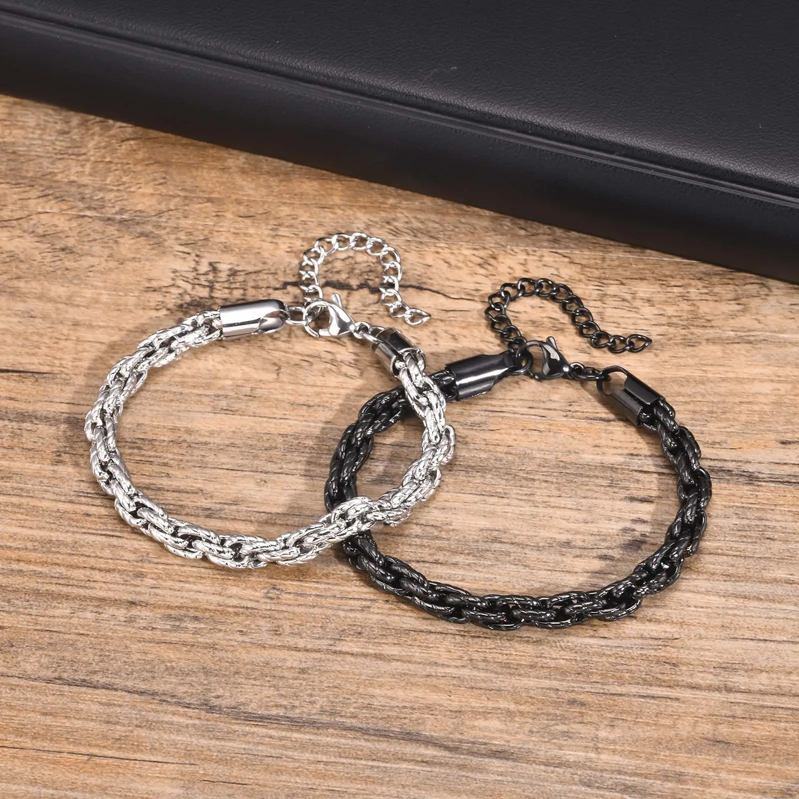 2024 Twisted Woven Bracelet Man Neutral Retro Original Handmade Fashion Party Jewelry Gifts Stainless Steel Twists Chain