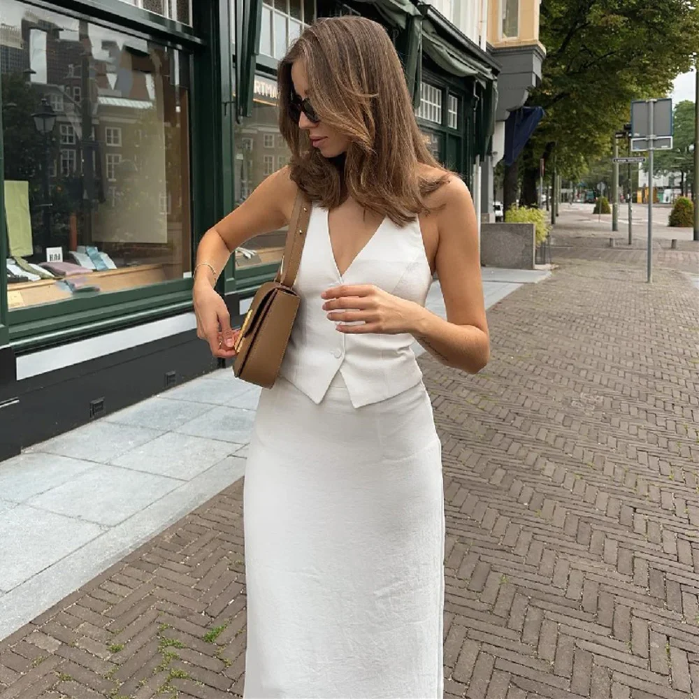 

Pop Women's Single-breasted Vest Hip Tight Skirt Two-piece Set V-neck Halterneck Top Slim Skirt Commuter Elegant Skirt