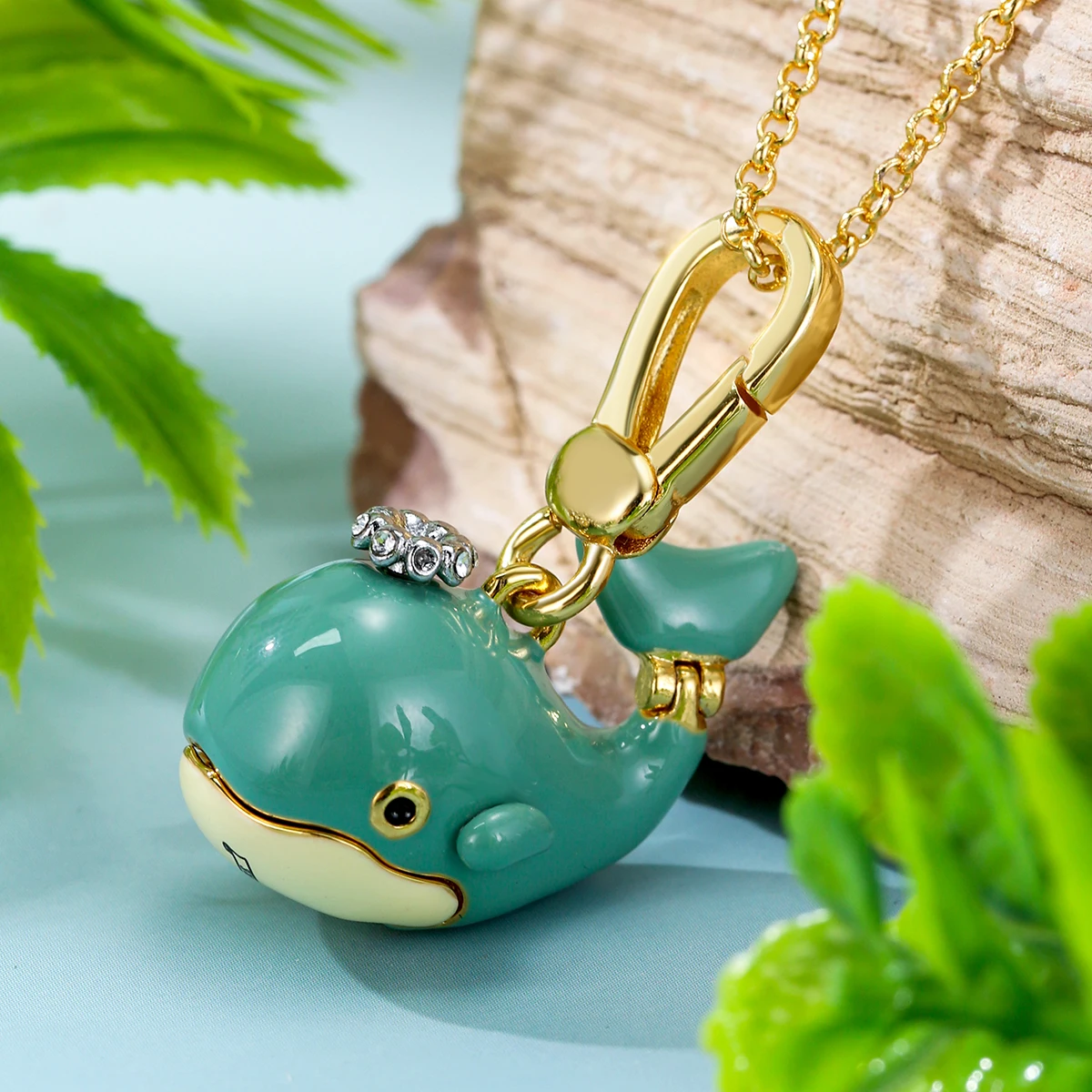 1Pc Fashion Cute Openable Blue Whale Pendant Necklace for Women Sweet Niche Party Jewelry Keychain Pendant Halloween Gifts