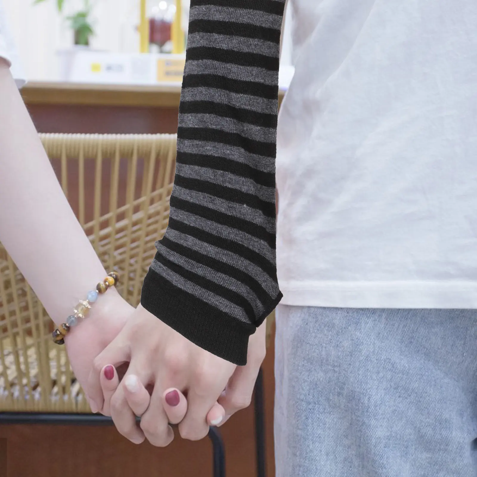 

4 пары женских перчаток без пальцев, мягкие вязаные митенки до локтя, милые полосатые зимние длинные перчатки без пальцев