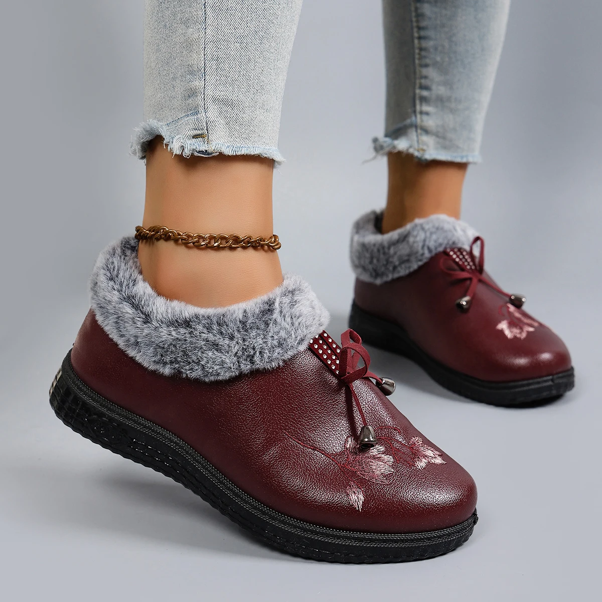 

New autumn and winter products: Women's low cut cotton boots, warm, comfortable, breathable and casual shoes