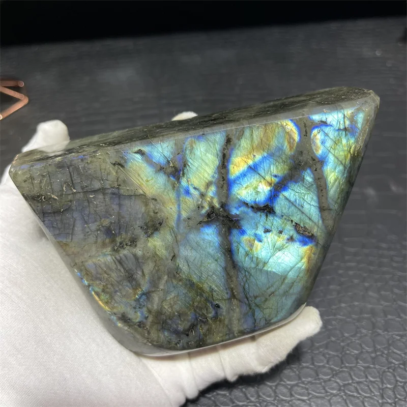 818g Natural Crystal Quartz Polished Gemstone Large Labradorite Stone with Blue or Yellow Flash