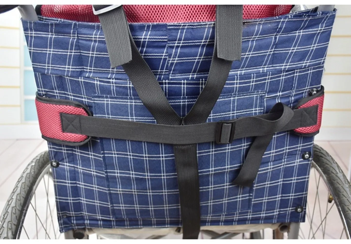 Elderly Disabled Patient Restraint Wheelchair Fixed Horse Clip Adjustable Wheelchair Seat Belt Anti Fall Anti Leaning Belts Vest