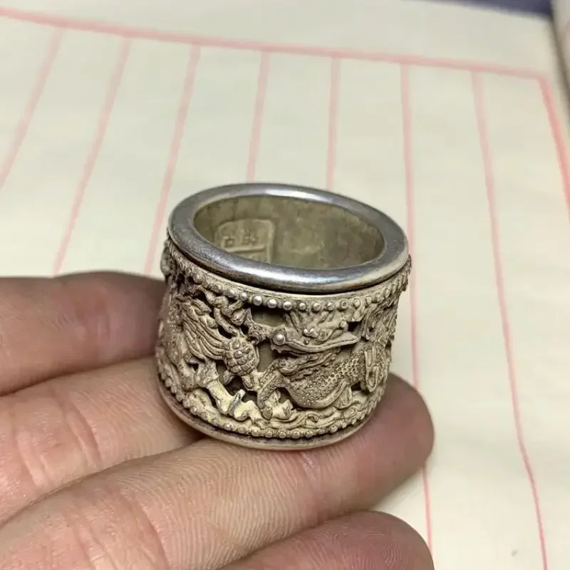 جمع الصين القديمة التبت الفضة النحت قوة مياو الفضة الإغاثة كيلين الدائري أو قلادة هدية التميمة