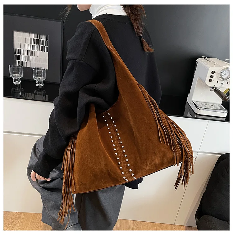 Damenhandtasche mit langen Quasten, große Kapazität, weiche Kunstwildleder-Schultertasche für Damen, Handtasche für Pendler, Hobo-Tasche, Einkaufstasche, Bolsas – Detail 18