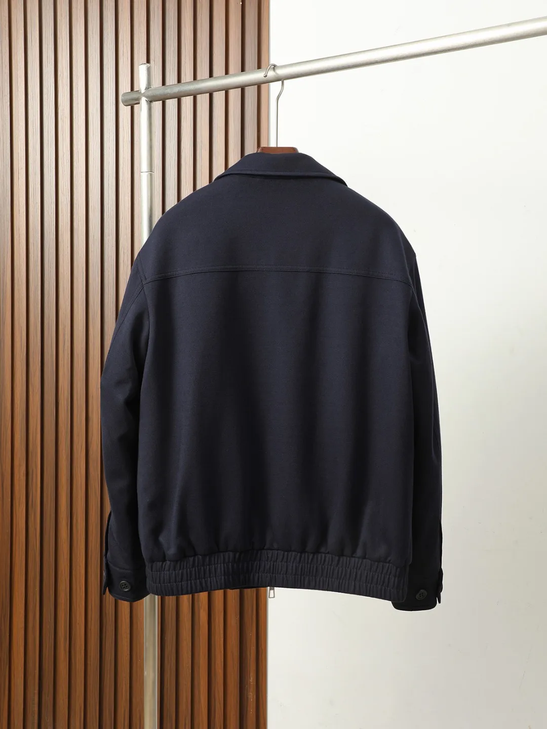 

LP Итальянская куртка из однотонной шерсти 25aw