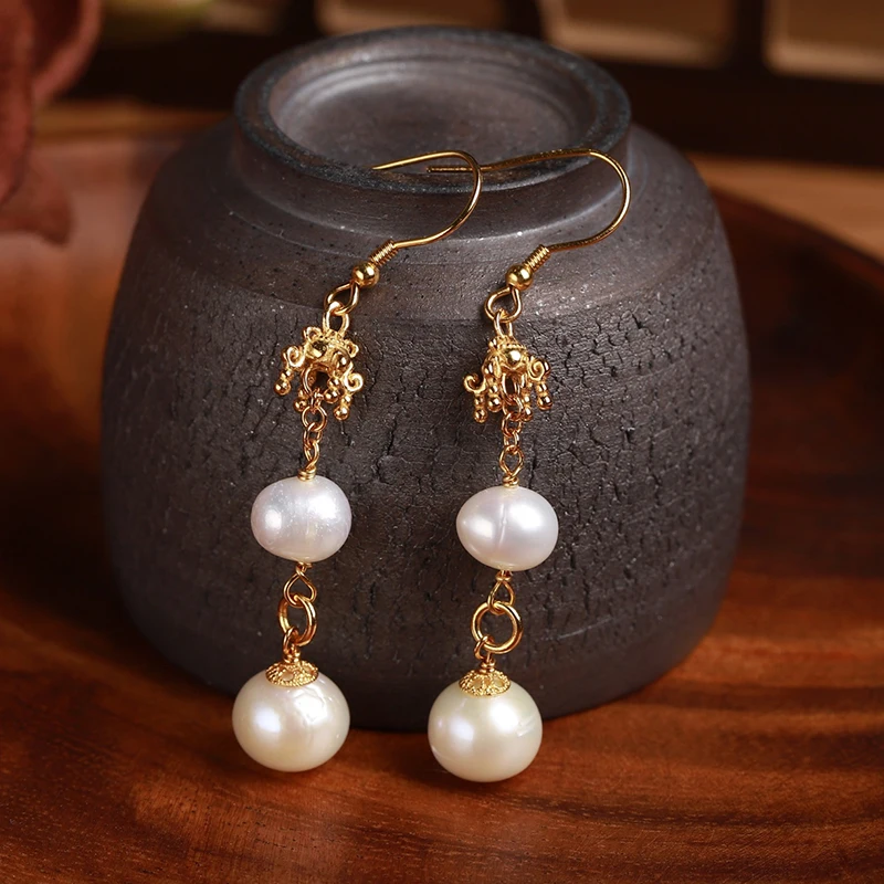 

Natural Freshwater Pearl 925 Silver Earrings Baroque Retro Palace Chinese Sterling Silver Gold-plated Earrings
