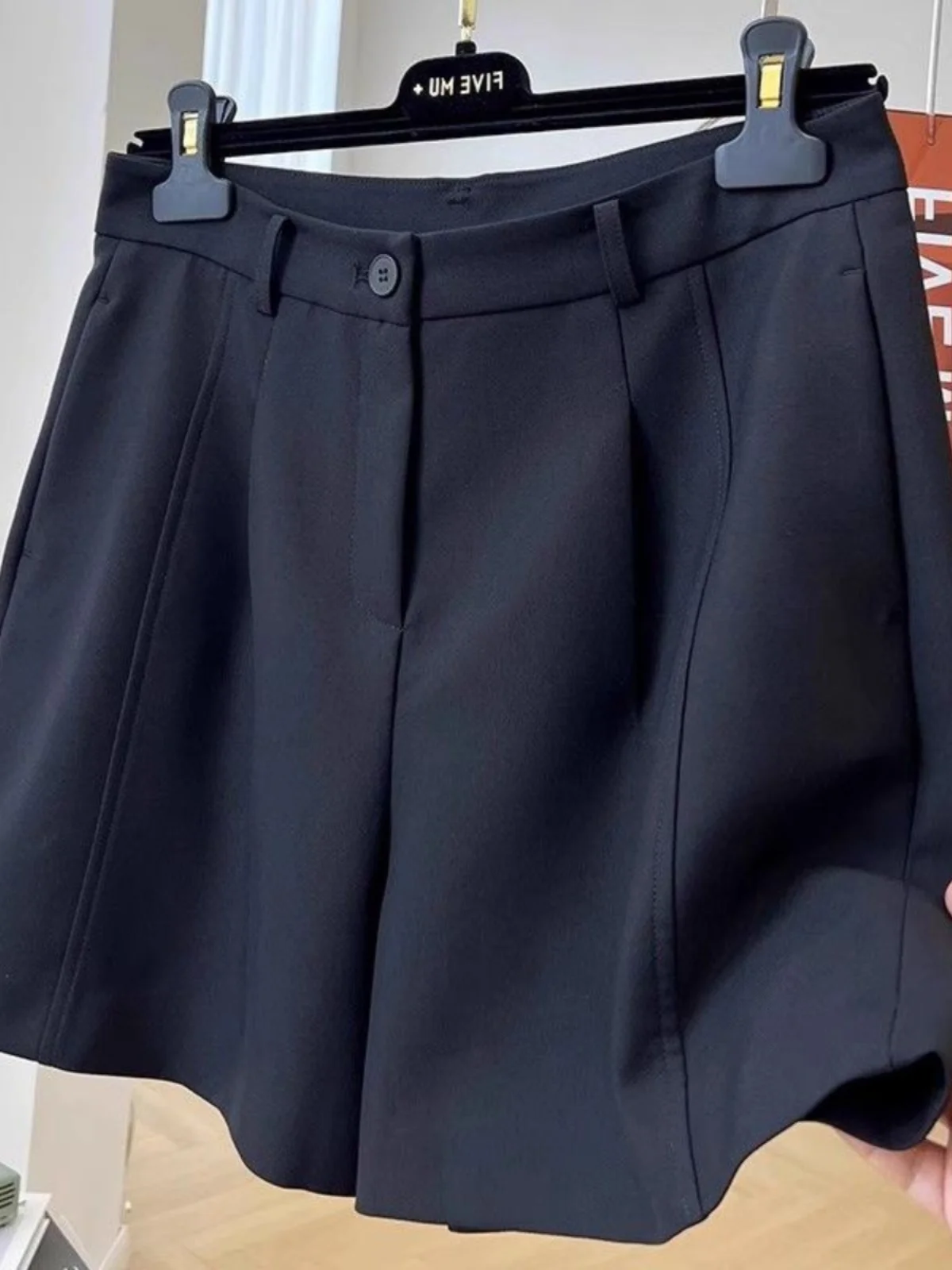 

plus Size Wide Leg Suit Shorts Women's Loose Fit Summer Thin Five-Quarter Pants Korean Style Commute Fashion And Pear B...