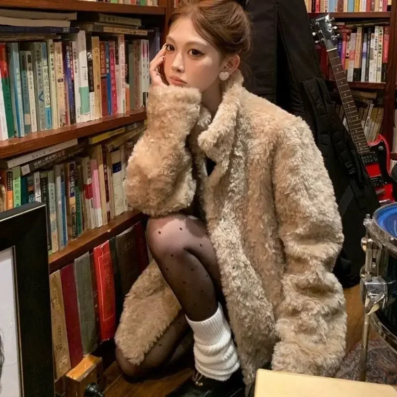 أزياء المرأة الترفيه تنوعا الخريف والشتاء السيدات الجديدة مزاجه مطابقة تقليد معطف فرو الثعلب #3
