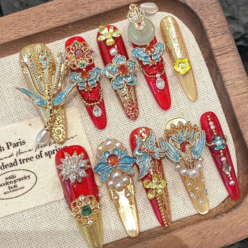 

Heavy Industry Luxury Full Diamond Nail Art High Sense White Pure Handmade Nail Pads