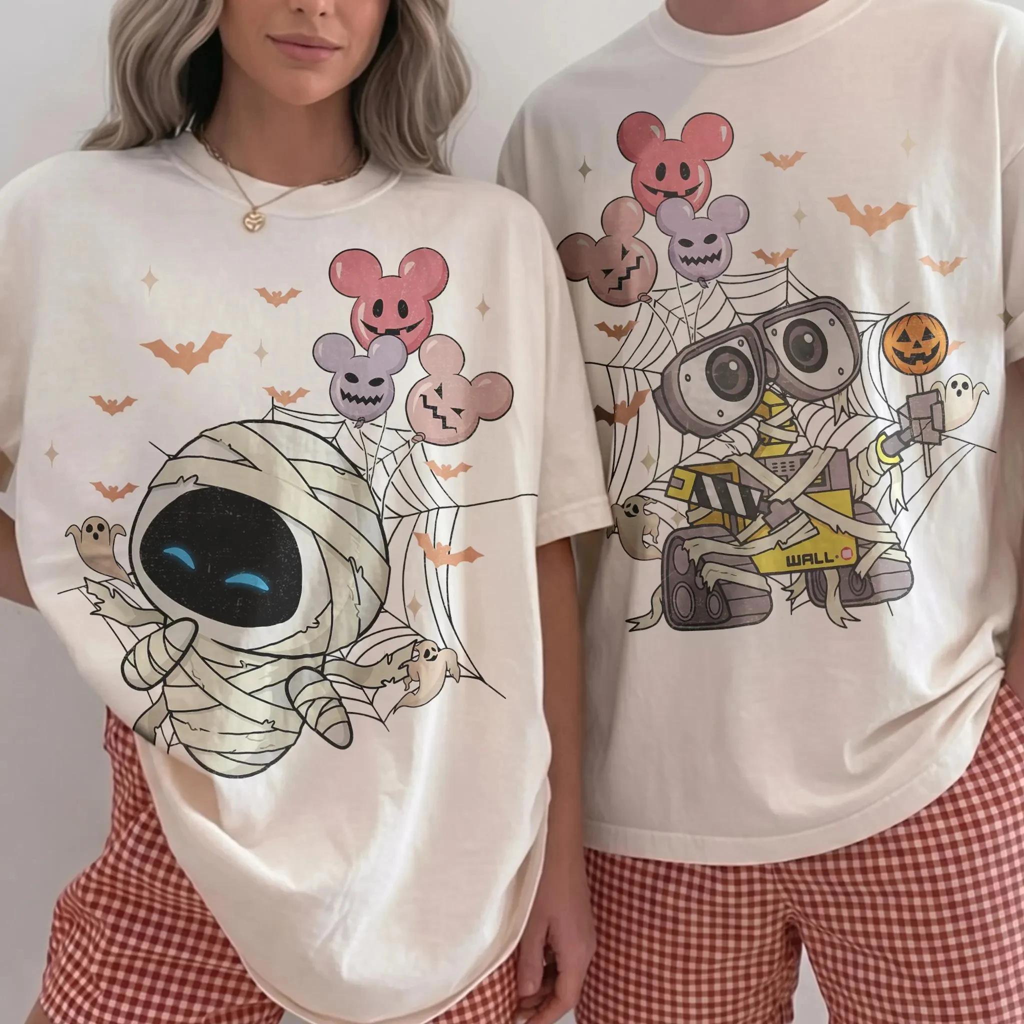 2026 new Round-neck couple short-sleeved Halloween witch cartoon pattern T-shirt suitable for both men and women, same style