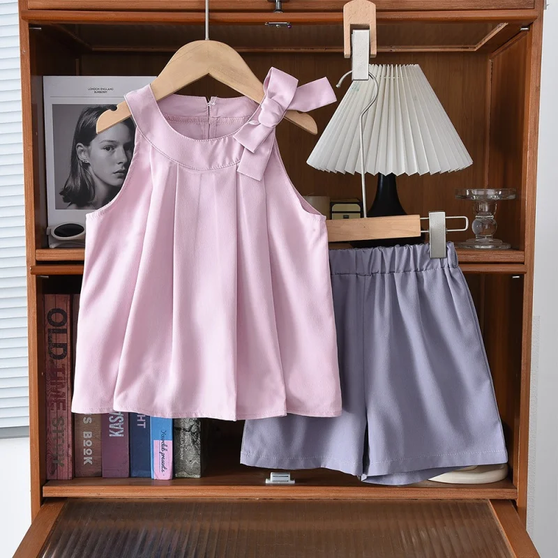 

2026Girls' Summer Outfit: Simple Bowknot Sleeveless Vest and Shorts Two-Piece Set in Sweet Style