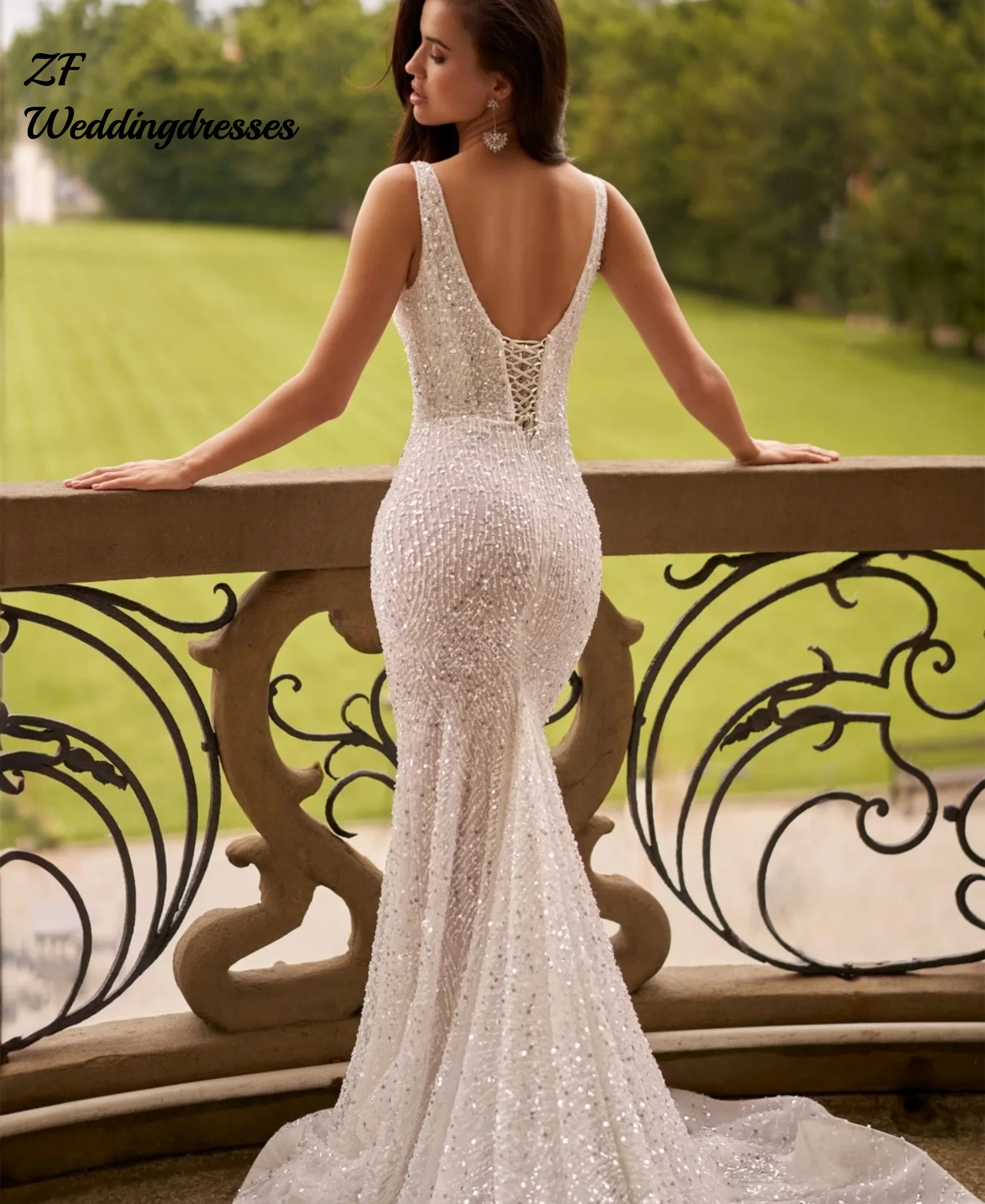 فساتين زفاف حورية البحر أنيقة مخصصة مع فساتين زفاف عارية الذراعين من اللؤلؤ والخرز الكريستالي للنساء في القاعة الأمامية Novi #2