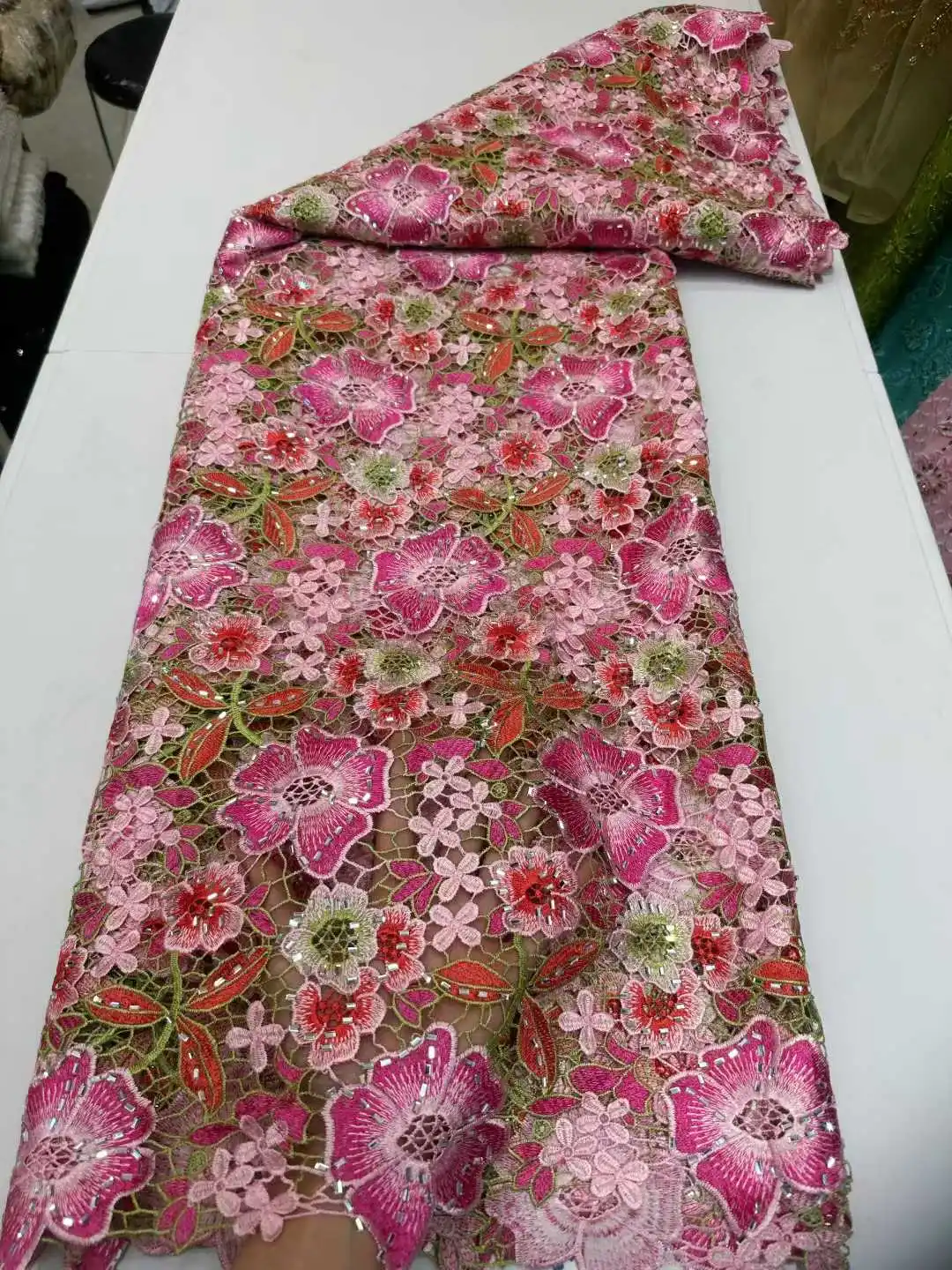 

2026 New fashion African Cord Guipure Lace Fabric 2026 French Asoebi Chantilly Water Soluble for Party Dresses