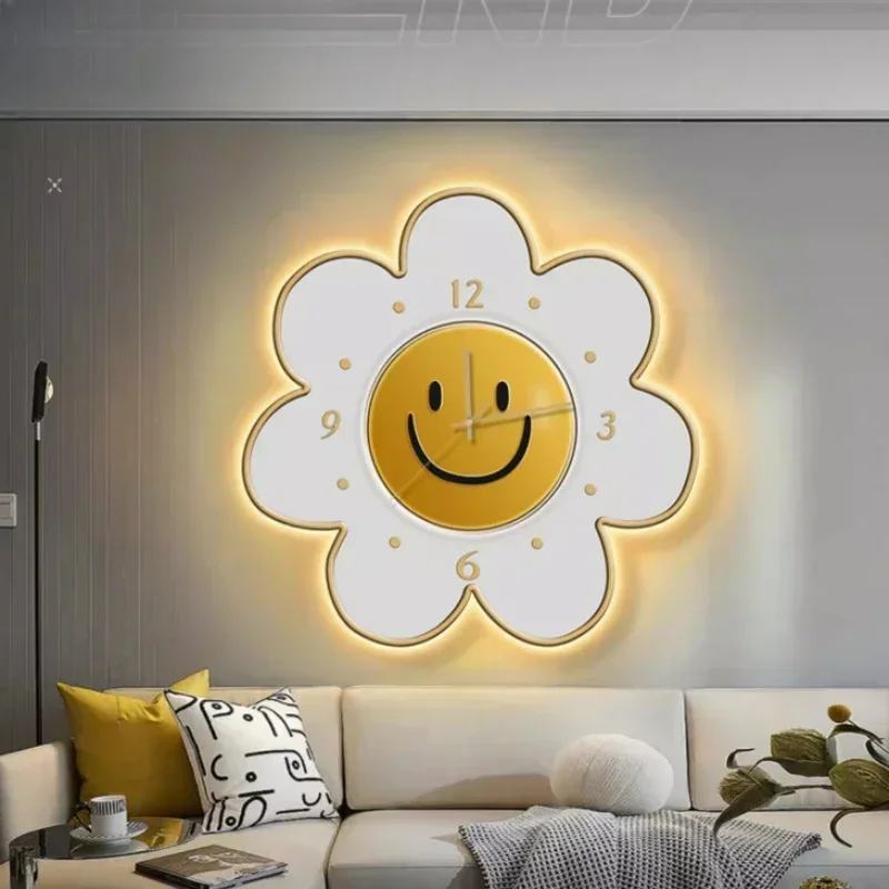 Sunflower Four-leaf Clover Cartoon Silent Decorative Wall Clock Living Room Children's Room Office Decorative Wall Clock