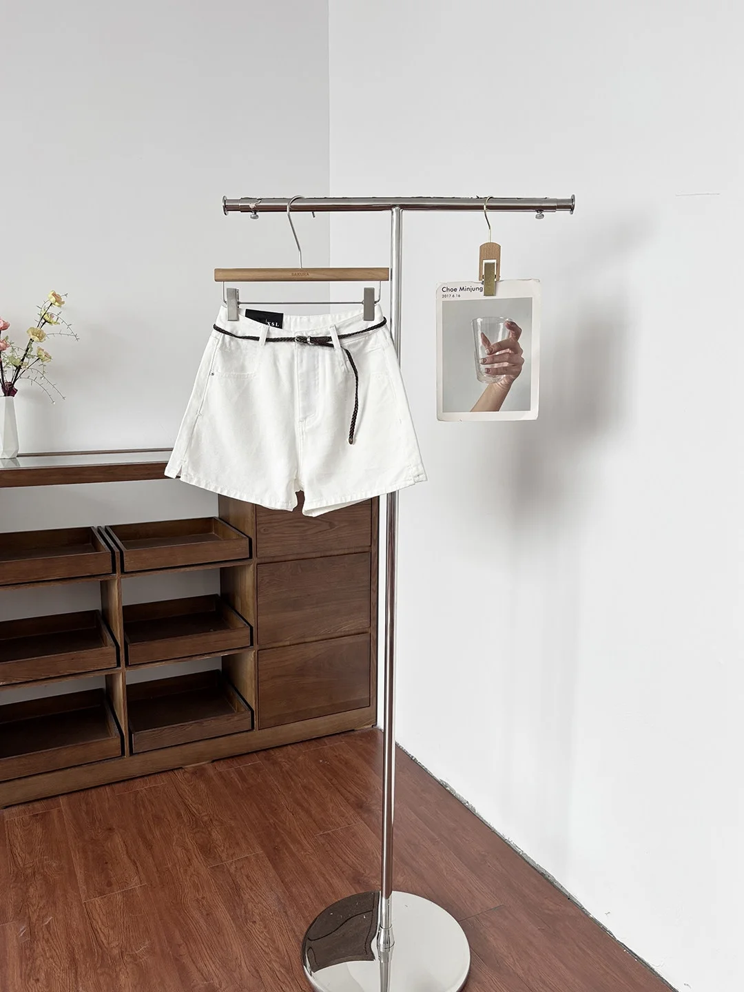 27 white (with belt) l