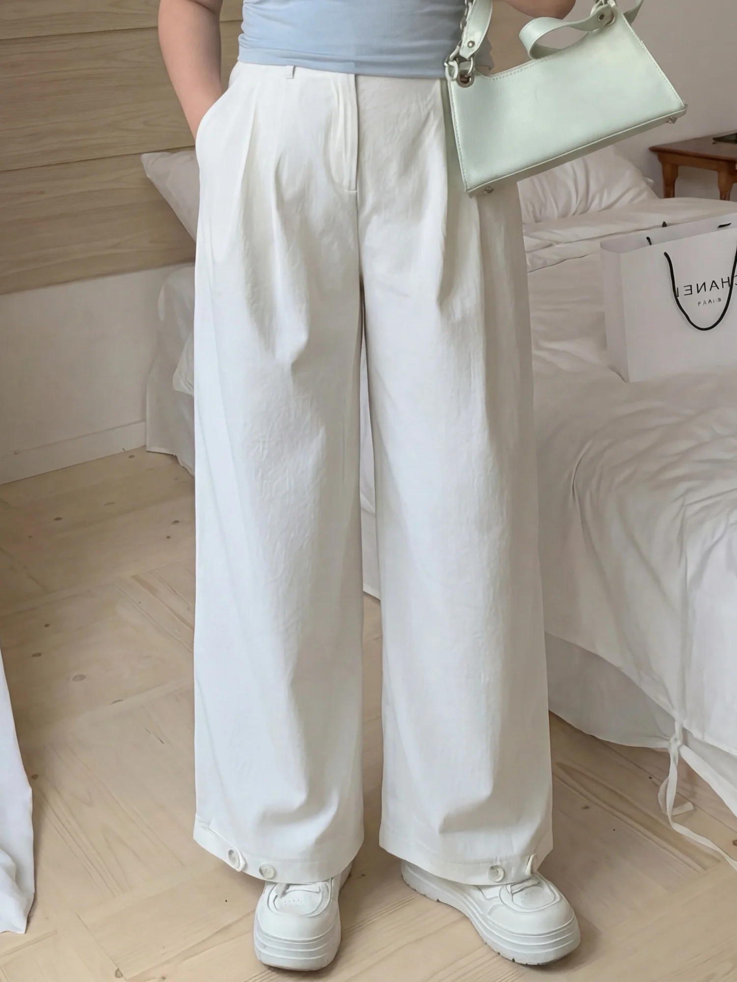 

Брюки с высокой талией и широкими штанинами, модный простой стиль, новинка весеннего сезона, женские брюки прямого кроя больших размеров, готовые к повседневной носке.
