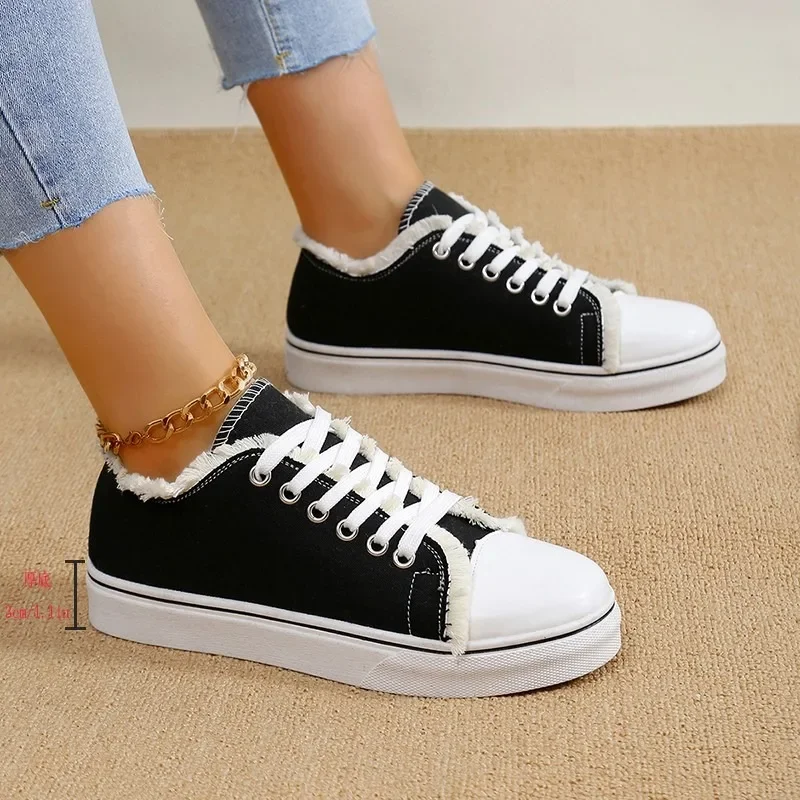 2024 Women Sneakers Fashion New Spring Autumn Sneakers Low Cut Lace-Up Women Vulcanize Shoes Woman Flats Off White Shoes Female