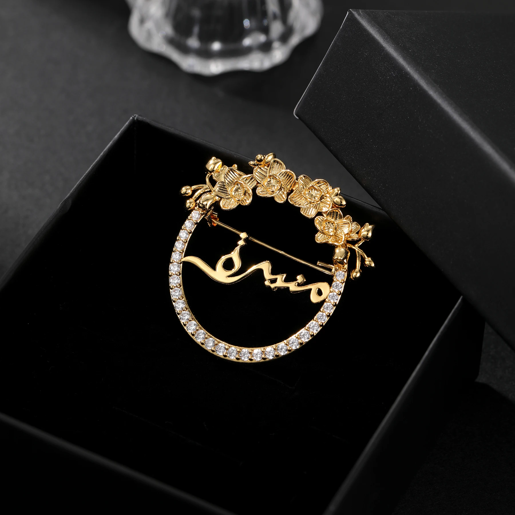 Arabian Jewelry Custom High-End Luxury Women's Brooch with Arabic Symbols for Saudi Arabia National Day