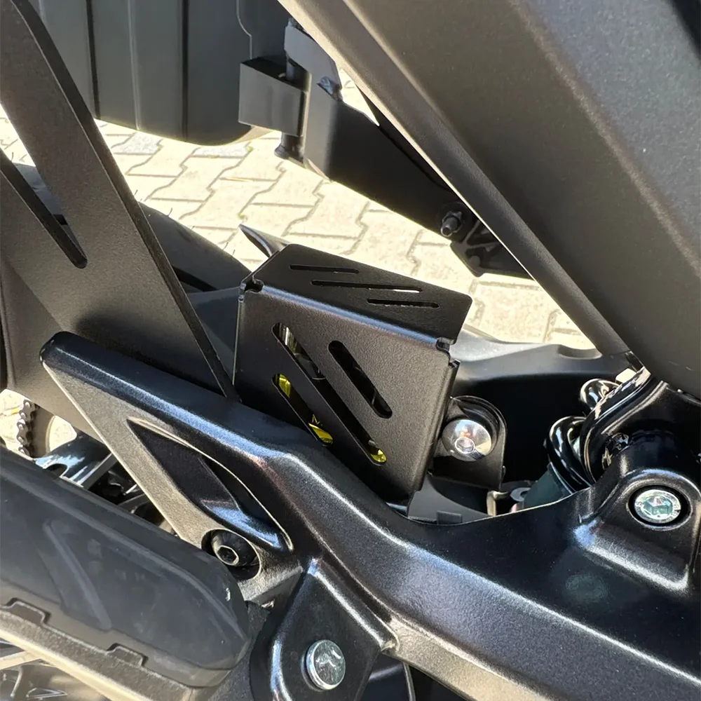 ل Zontes G1-125 G2 ZT125 U 125 U1 U2 Z2 U125 155 U U155 اكسسوارات الخلفية سائل الفرامل خزان غطاء حماية خزان النفط حامي #3