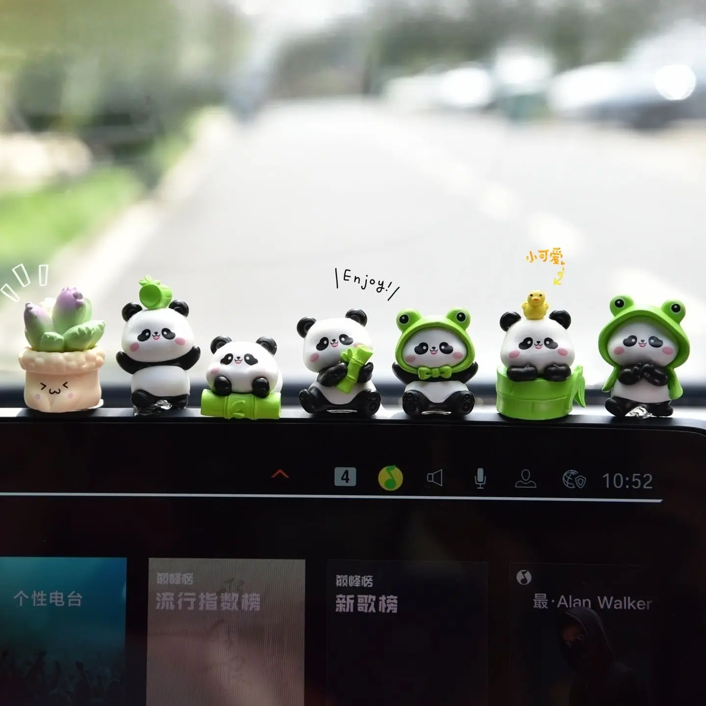

Cute new cartoon panda car ornament creative car interior decoration center console navigation