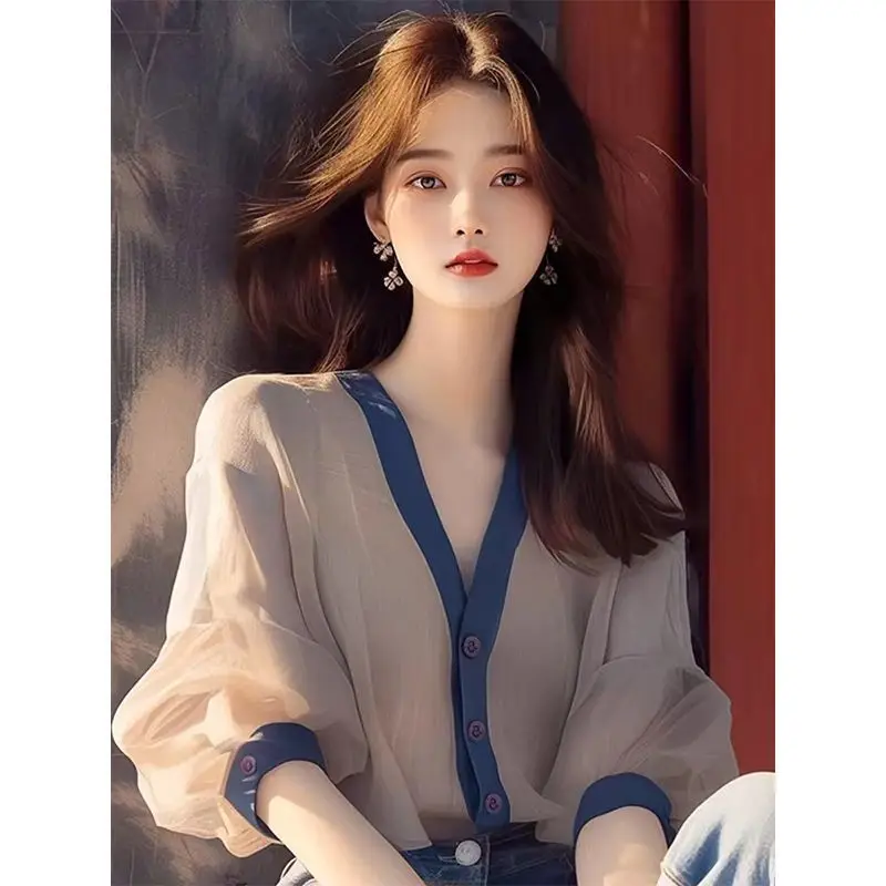 

New Temperament Fashionable and High End Top V-neck Long Sleeved Chiffon Shirt Autumn Clothes for Women