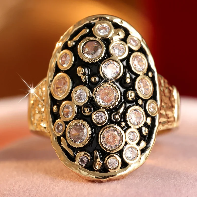 Women's Vintage Black Enamel Ring with Scattered Inlaid Cubic Zircon Personalized Ring Daily Luxurious Atmosphere Jewelry