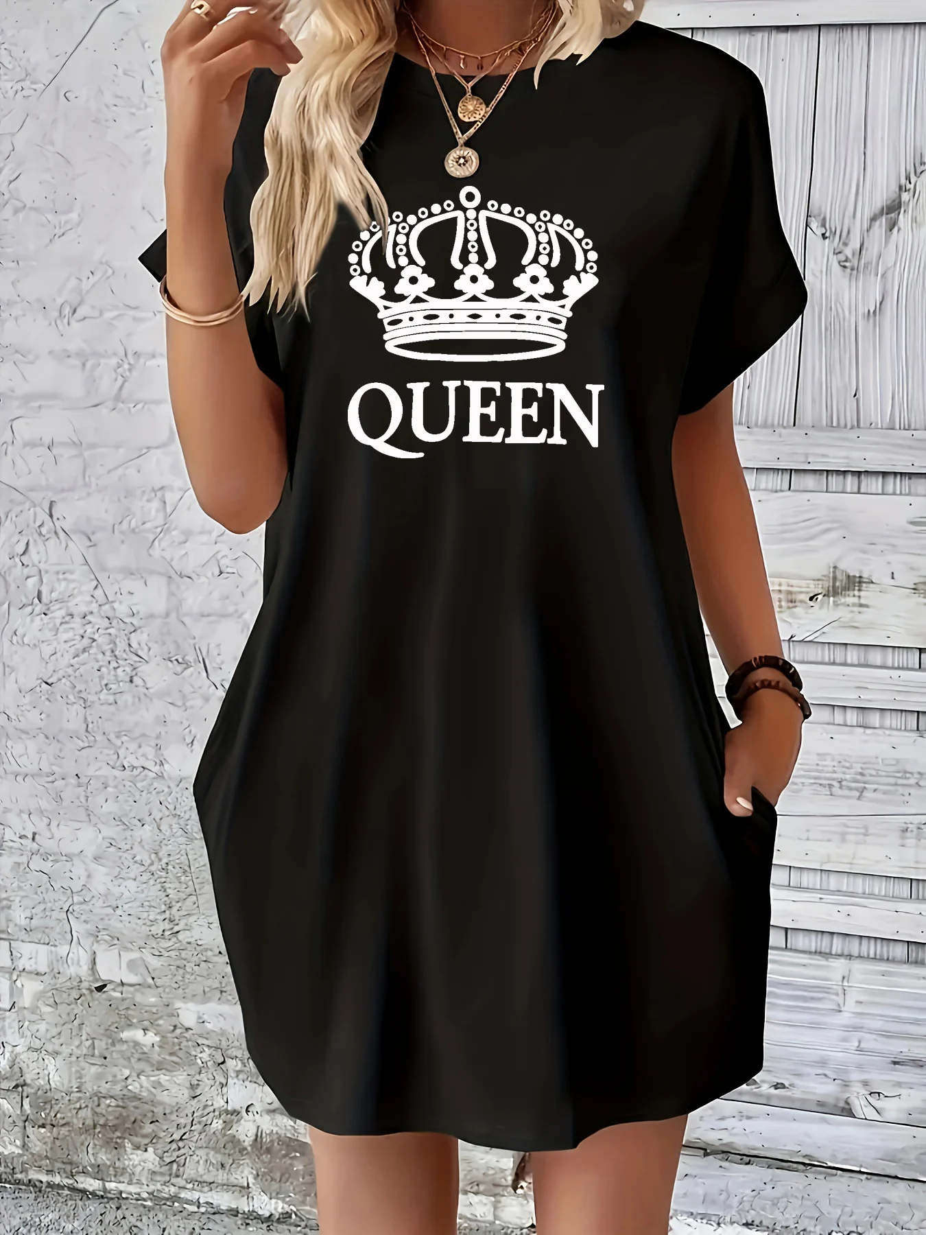 Women's Summer Loose QUEEN Letter crown Print Round Neck Short Sleeve Pocket Comfortable Casual Plus Size Dress