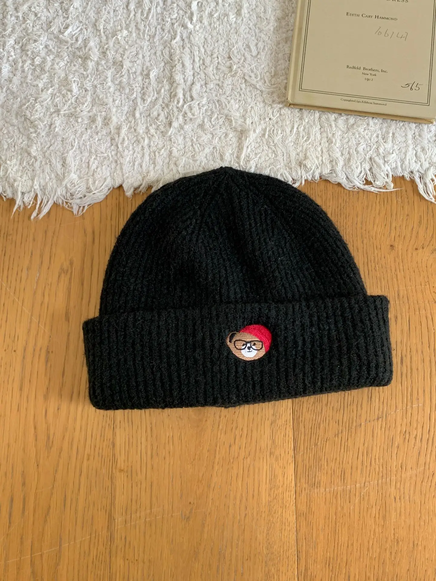 قبعات الشتاء للنساء قبعة صغيرة محبوكة الدب المطرزة الباردة والدليل على الدفء قبعة فضفاضة الإناث لينة 2025 جديد #4