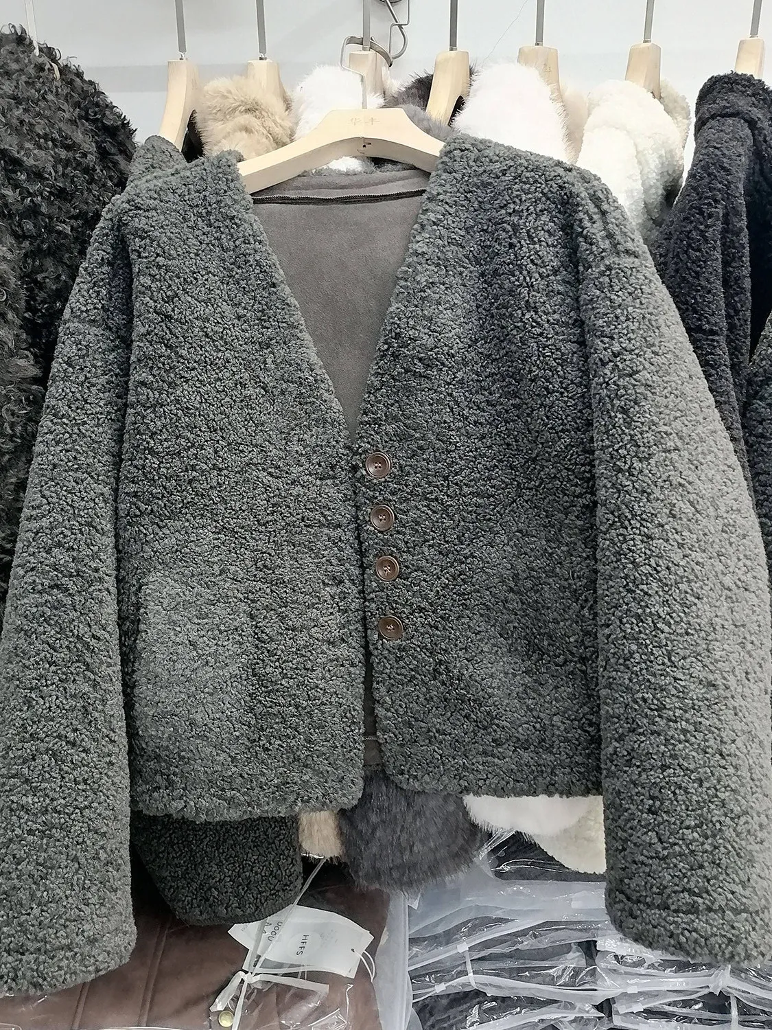 

plus Size Women's Short Lamb Fur Jacket Loose Fit Korean Style Autumn Winter Coat for Heavy Girls 300 Pounds Premium Feel Top