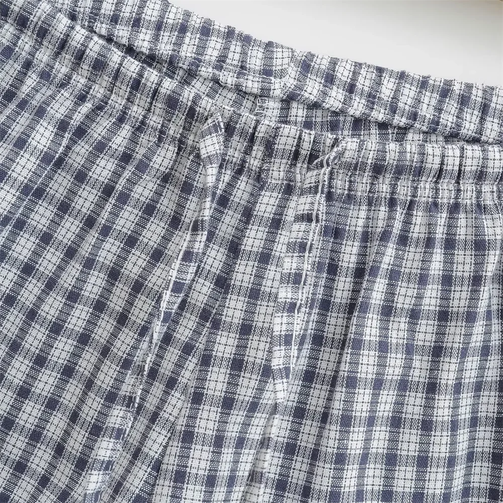 2025 Shorts femininos xadrez com cintura elástica e cordões elegantes e confortáveis para o verão e roupas casuais