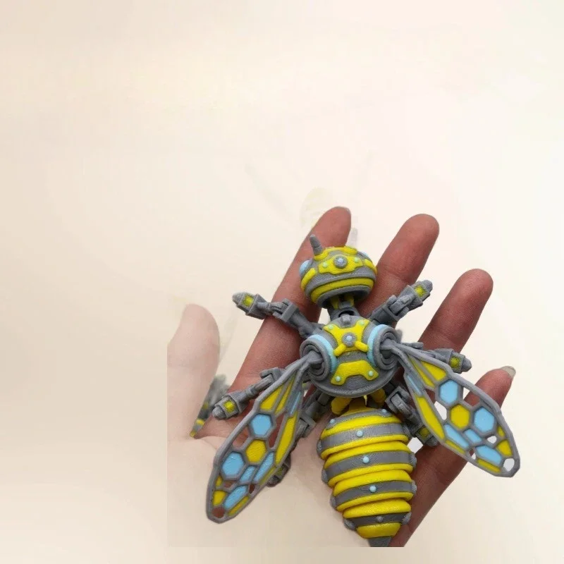 Figura mobile modello Bumblebee anatomicamente accurato Articolo da collezione stampato in 3D con giunti posizionabili per l'arredamento dell'home office