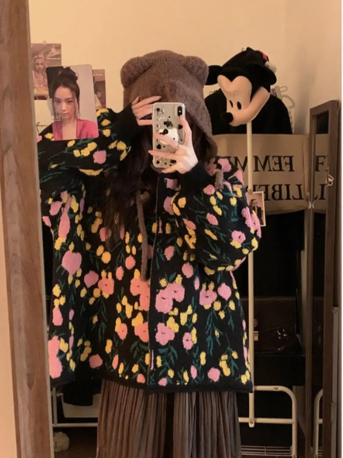 Long Sleeved Three-dimensional Flower Embroidery Cute Versatile Knitted Cardigan Loose and Slimming Top That Covers the Belly