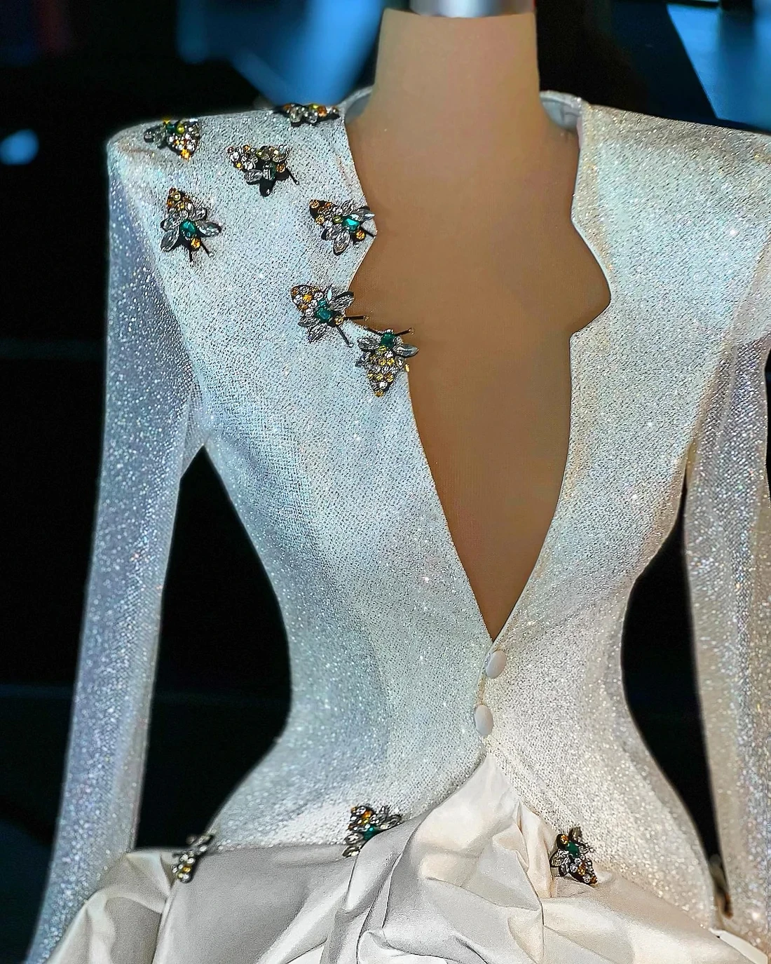 Vestidos de cóctel brillantes Línea A Mangas largas Mini vestidos cortos de fiesta con cuentas Alta costura personalizados